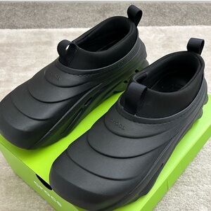 Croc echo storm never worn women’s 8